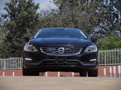 🚗 2018 VOLVO S60 D4 – BLACK • 2000CC TURBO DIESEL • SUNROOF • HARMAN KARDON