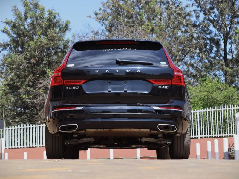 🚗 2020 VOLVO XC60 D4 INSCRIPTION – ELEGANT BLACK • 2000CC TURBO DIESEL • HARMAN KARDON • PANORAMIC SUNROOF