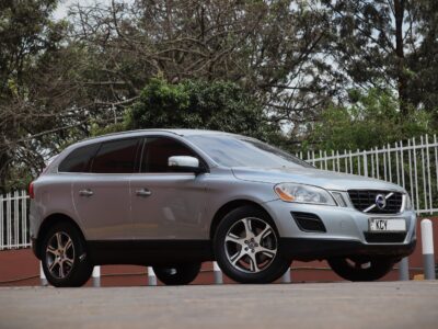 🚗 2013 VOLVO XC60 T5 – SILVER • 2000CC PETROL TURBO • LUXURY • PERFORMANCE SUV