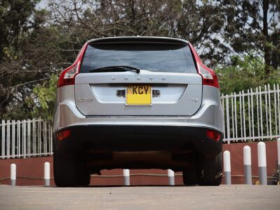 🚗 2013 VOLVO XC60 T5 – SILVER • 2000CC PETROL TURBO • LUXURY • PERFORMANCE SUV