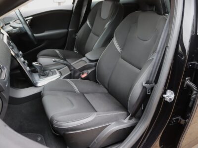 🚗 2020 VOLVO V40 T3 – BLACK • 1500CC TURBO PETROL • PREMIUM HATCHBACK • SCANDINAVIAN LUXURY