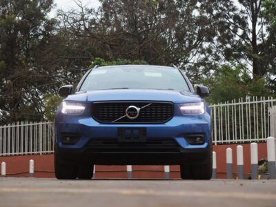 🚗 2020 VOLVO XC40 T4 R-DESIGN – ELEGANT BLUE • 2000CC TURBO PETROL • PREMIUM COMPACT SUV