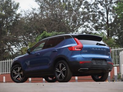 🚗 2020 VOLVO XC40 T4 R-DESIGN – ELEGANT BLUE • 2000CC TURBO PETROL • PREMIUM COMPACT SUV