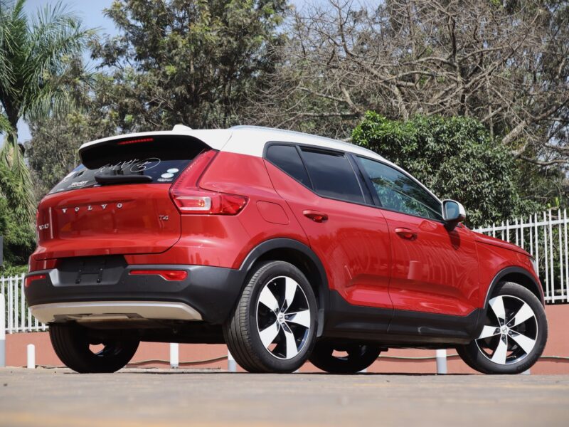 🚗 2020 VOLVO XC40 T4 INSCRIPTION – ELEGANT RED • 2000CC TURBO PETROL