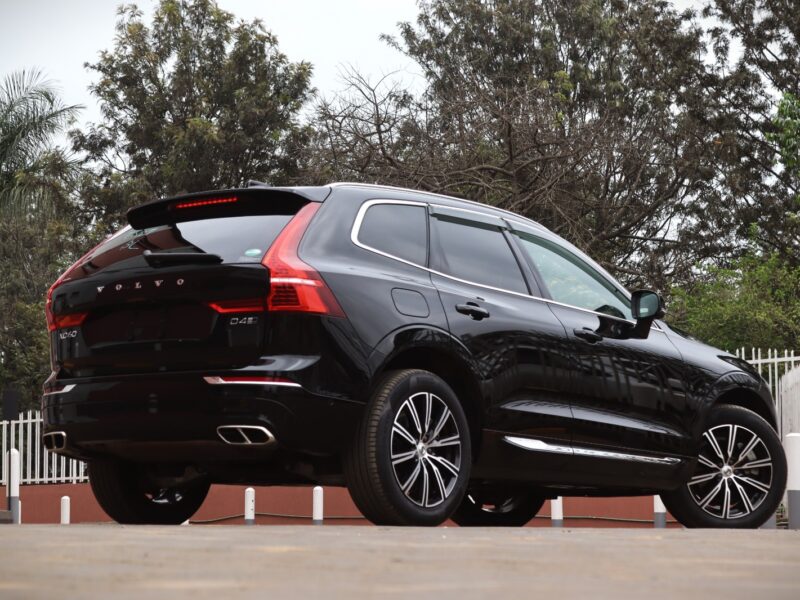 🚗 2020 VOLVO XC60 D4 INSCRIPTION – ELEGANT BLACK • 2000CC TURBO DIESEL • PREMIUM LUXURY SUV