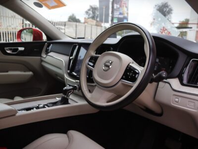 🚗 2020 VOLVO XC60 D4 INSCRIPTION – 2000CC TURBO DIESEL • SUNROOF • HARMAN KARDON • MASSAGE SEATS