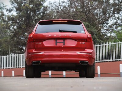 🚗 2020 VOLVO XC60 D4 INSCRIPTION – 2000CC TURBO DIESEL • SUNROOF • HARMAN KARDON • MASSAGE SEATS