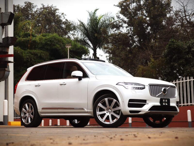 🚗 2020 VOLVO XC90 T8 – ELEGANT WHITE • 2000CC TWIN-CHARGED PETROL • BOWERS & WILKINS • MASSAGE SEATS