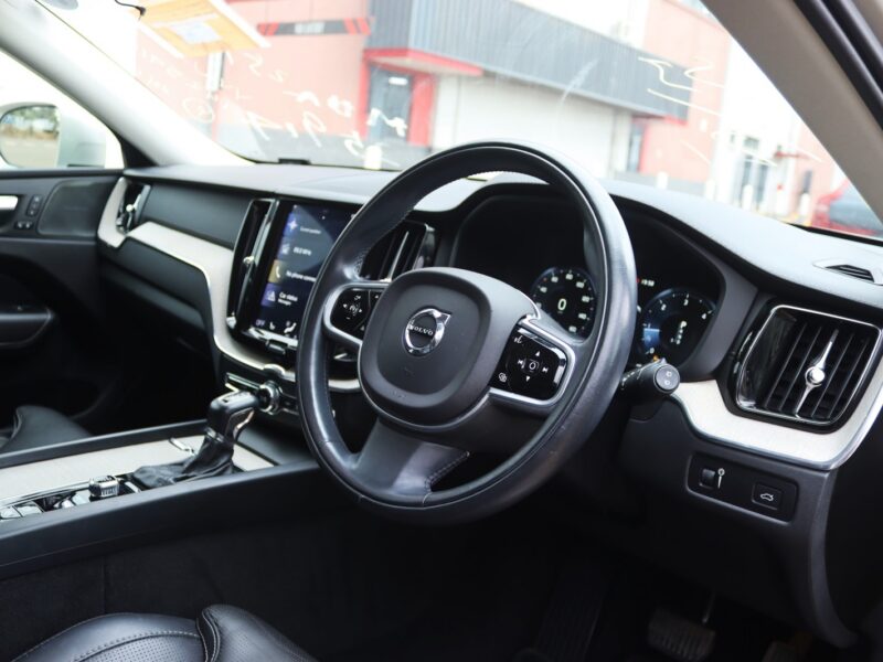 🚗 2020 VOLVO XC60 D4 INSCRIPTION – 2000CC TURBO DIESEL • PREMIUM LUXURY SUV