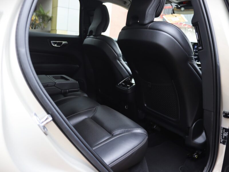 🚗 2020 VOLVO XC60 D4 INSCRIPTION – 2000CC TURBO DIESEL • PREMIUM LUXURY SUV
