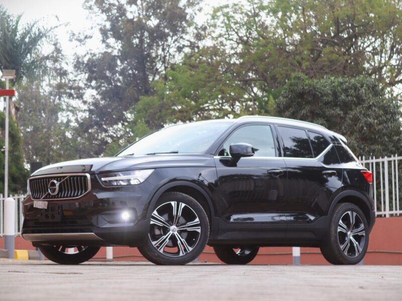 🚗 2021 VOLVO XC40 B4 – 2000CC TURBO PETROL • SUNROOF • LEATHER SEATS