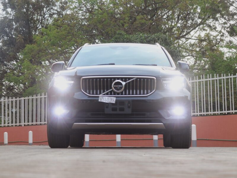 🚗 2021 VOLVO XC40 B4 – 2000CC TURBO PETROL • SUNROOF • LEATHER SEATS
