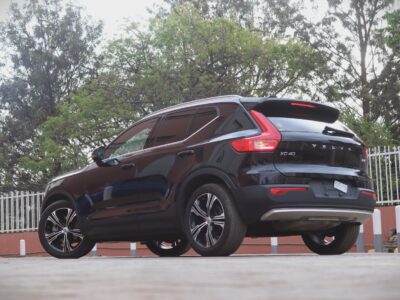 🚗 2021 VOLVO XC40 B4 – 2000CC TURBO PETROL • SUNROOF • LEATHER SEATS