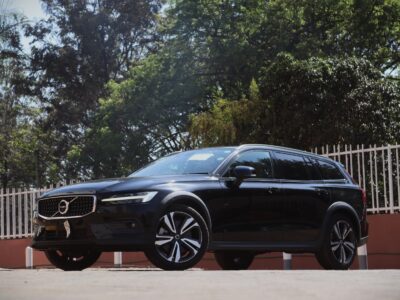 🚗 2020 VOLVO V60 CROSS COUNTRY – 2000CC TURBO PETROL • PREMIUM AWD ESTATE