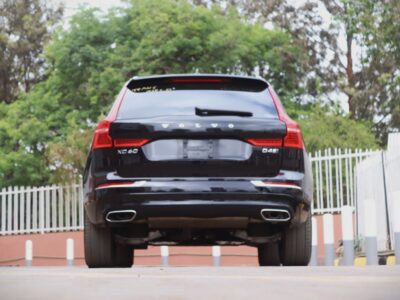 π 2020 VOLVO XC60 D4 INSCRIPTION β 2000CC TURBO DIESEL β’ PREMIUM LUXURY SUV β’ SUNROOF