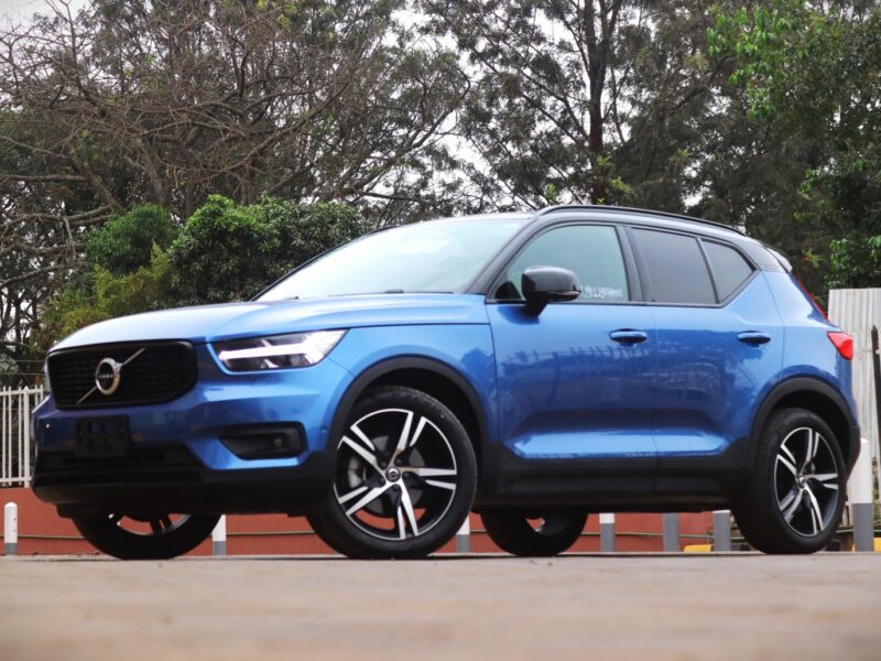 🚗 2020 VOLVO XC40 R-DESIGN – ELEGANT BLUE • 2000CC TURBO PETROL • SPORTY PREMIUM SUV
