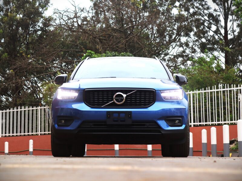 🚗 2020 VOLVO XC40 R-DESIGN – ELEGANT BLUE • 2000CC TURBO PETROL • SPORTY PREMIUM SUV