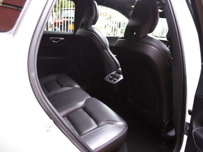 🚙 2020 VOLVO XC60 INSCRIPTION – 2000CC DIESEL TURBO • MASSAGE SEATS • SUNROOF