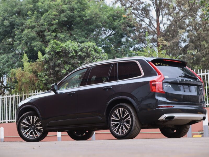 🚙 2021 VOLVO XC90 B5 – 2000CC TURBO PETROL • PREMIUM 7-SEATER SUV