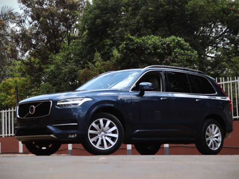 2018 Volvo XC90 T5 Momentum – 2000CC Petrol Turbo | Blue