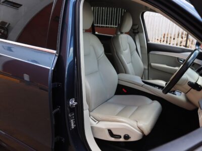 2018 Volvo XC90 T5 Momentum – 2000CC Petrol Turbo | Blue