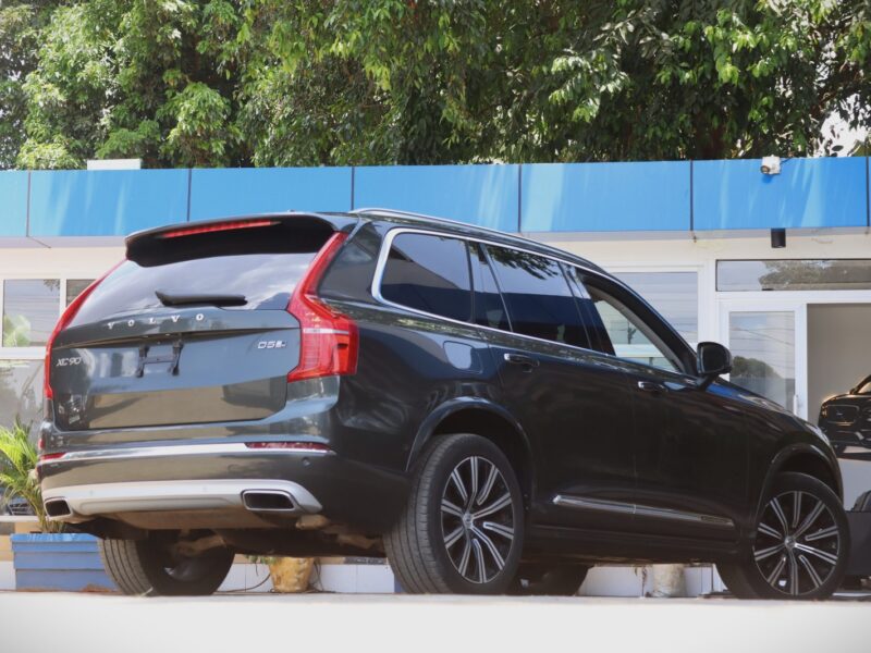 2020 Volvo XC90 D5 Inscription – 2000CC Diesel Turbo | Elegant Grey