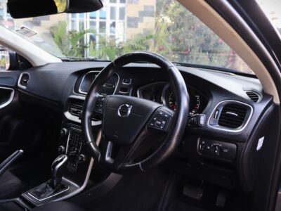 2017 Volvo V40 T3 – 1500CC Turbo Petrol | Elegant Blue
